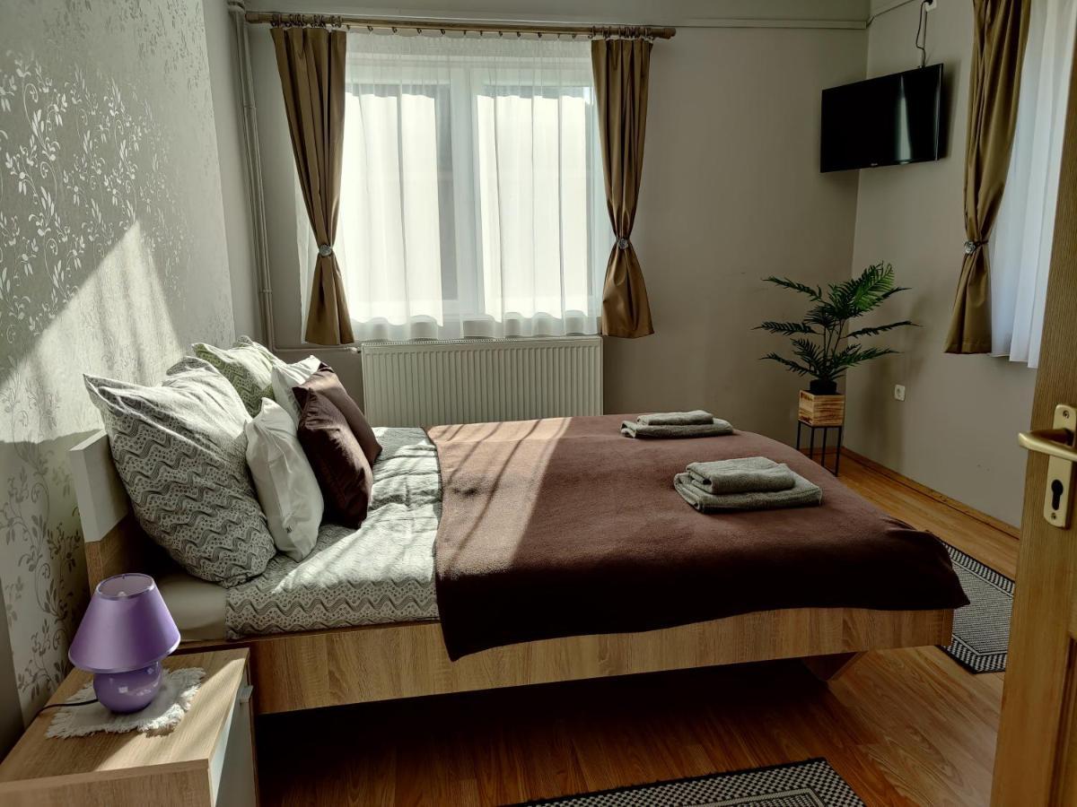 Katalin Apartmanhaz Miskolc Exteriör bild